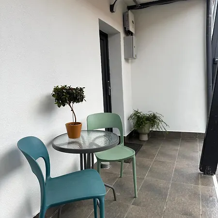 Appartement Iaroi 2 *